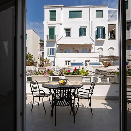 Camerelle Luxury Apartment